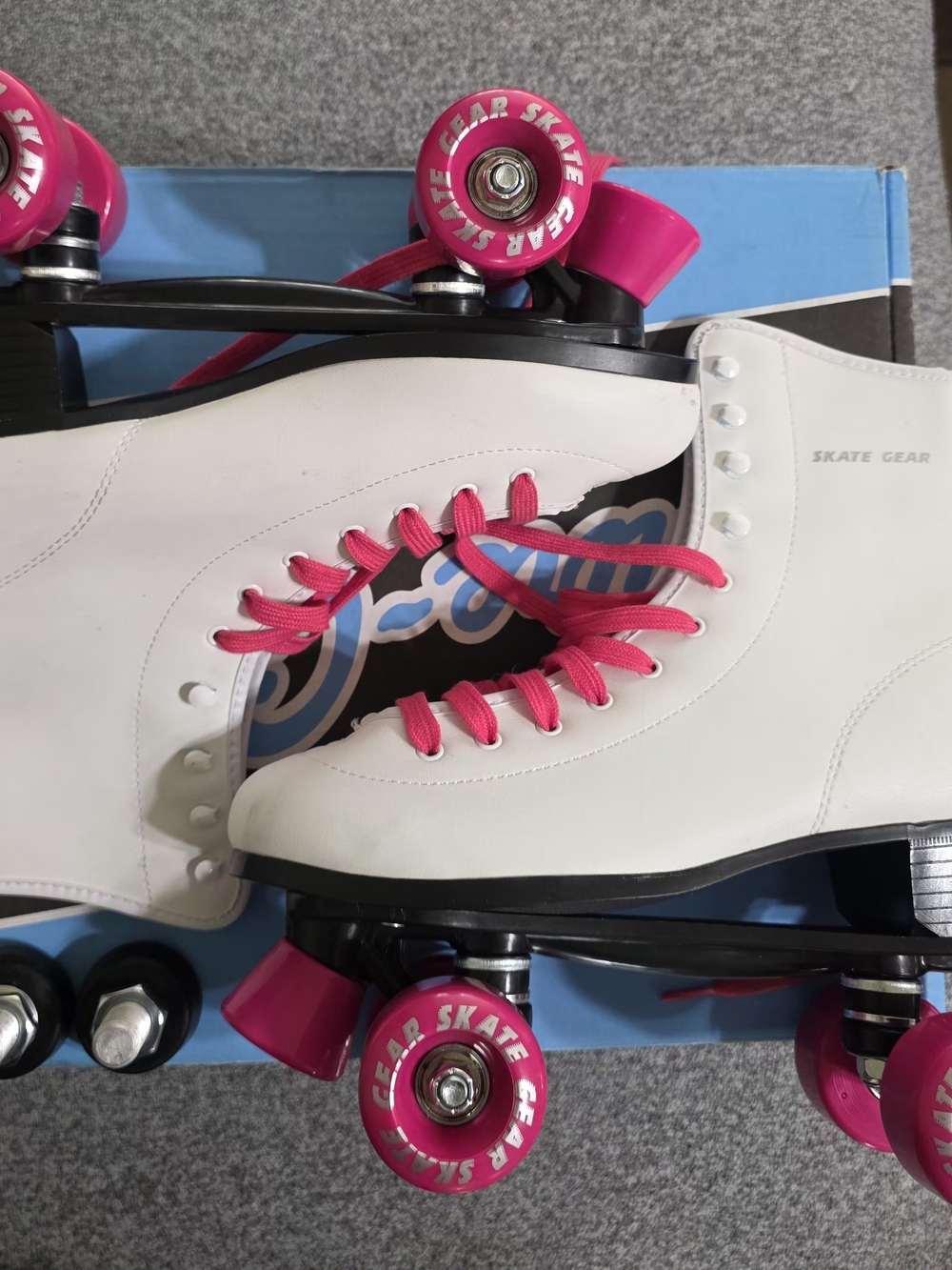 Skate Gear Retro Quad Roller Skates White Pink Sz 9 Woman
